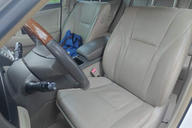 Used Toyota Camry 2013 200G Classic Luxury Edition Left Front Seat