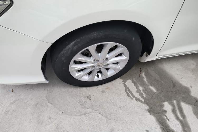Used Toyota Camry 2013 2.0G Comfort Edition Left Front Wheel Hub