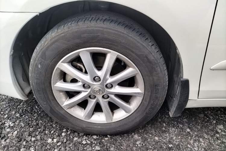 Used Toyota Camry 2013 200E Classic Elite Edition Left Front Wheel Hub
