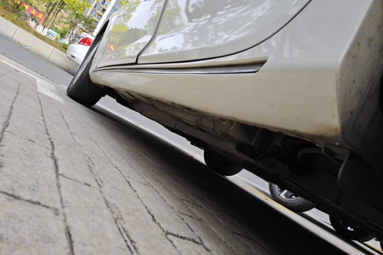Used Toyota Camry 2013 2.0G Comfort Edition Left Side Sill