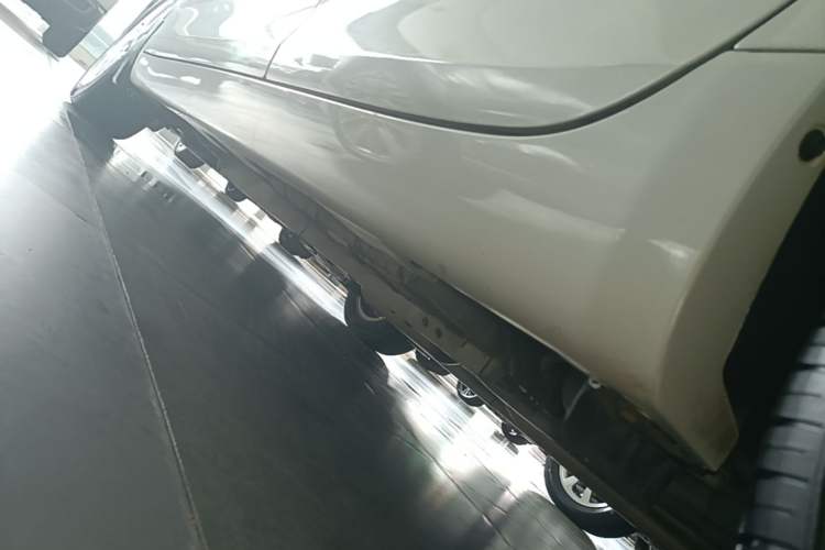 Used Toyota Camry 2013 200G Classic Luxury Edition Left Side Sill