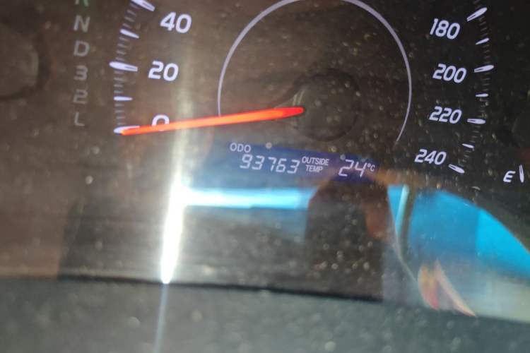 Used Toyota Camry 2013 200E Classic Elite Edition Odometer Close Up
