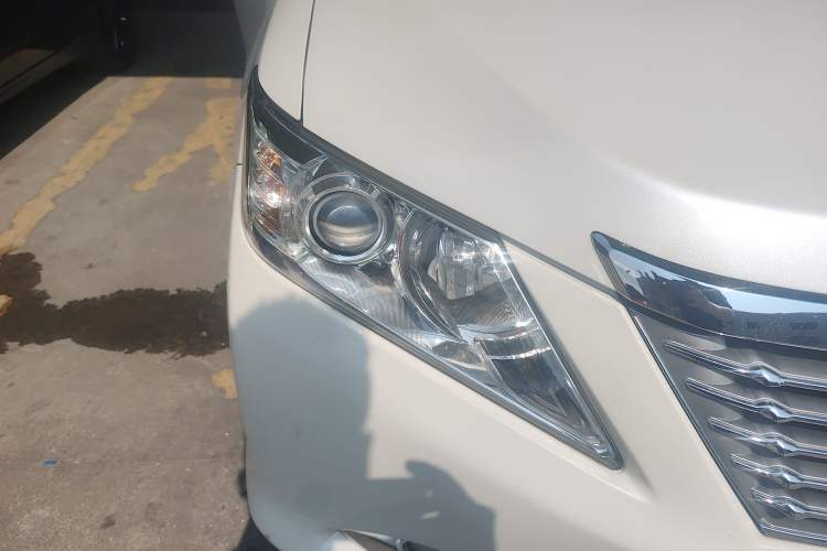 Used Toyota Camry 2013 2.0G Comfort Edition Right Front Headlight
