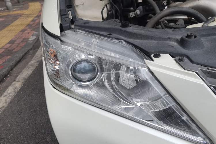 Used Toyota Camry 2013 2.0G Comfort Edition Right Front Headlight