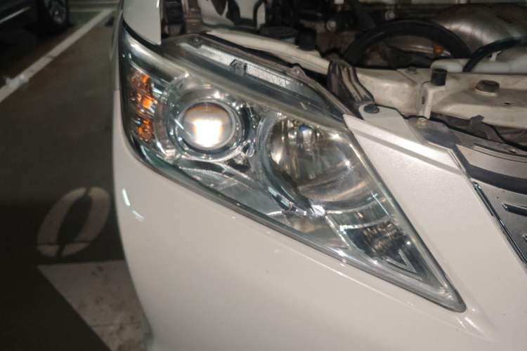 Used Toyota Camry 2013 2.0G Comfort Edition Right Front Headlight