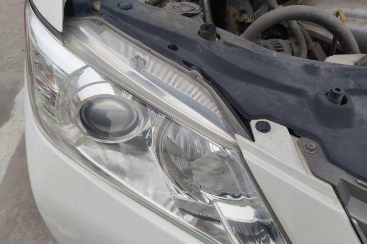 Used Toyota Camry 2013 2.5G Comfort Edition Right Front Headlight
