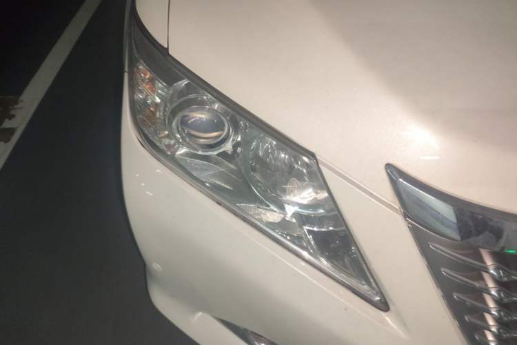 Used Toyota Camry 2013 2.0G Comfort Edition Right Front Headlight