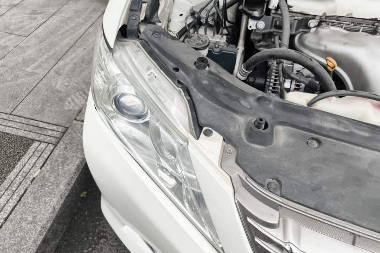 Used Toyota Camry 2013 2.0G Comfort Edition Right Front Headlight