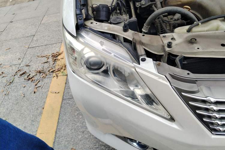 Used Toyota Camry 2013 2.0G Comfort Edition Right Front Headlight