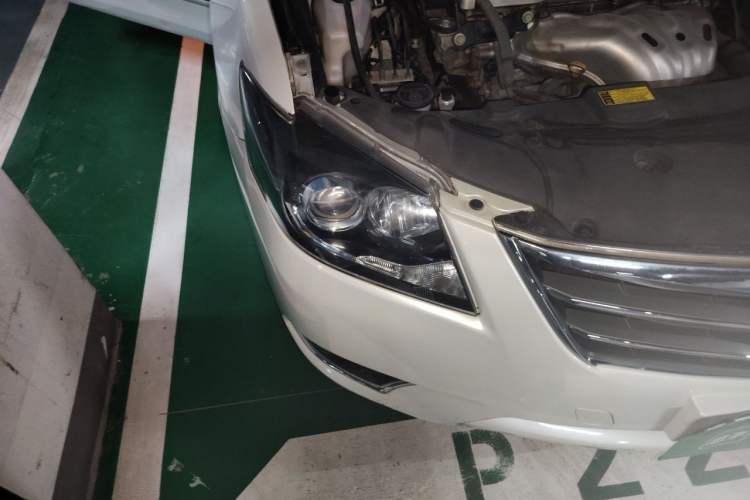 Used Toyota Camry 2013 200G Classic Luxury Edition Right Front Headlight