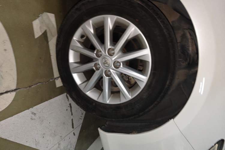 Used Toyota Camry 2013 2.0G Comfort Edition Right Front Wheel Hub