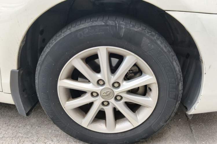 Used Toyota Camry 2013 200G Classic Luxury Edition Right Front Wheel Hub