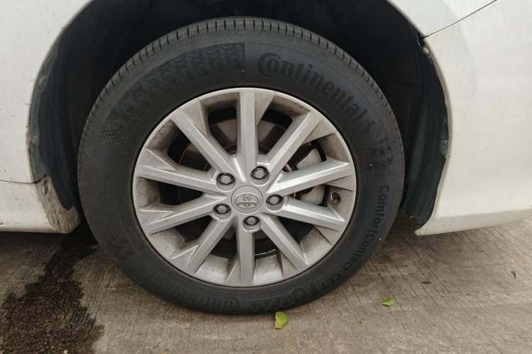 Used Toyota Camry 2013 2.0G Comfort Edition Right Front Wheel Hub
