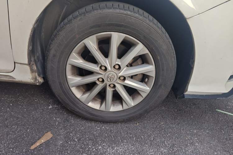 Used Toyota Camry 2013 2.5G Comfort Edition Right Front Wheel Hub