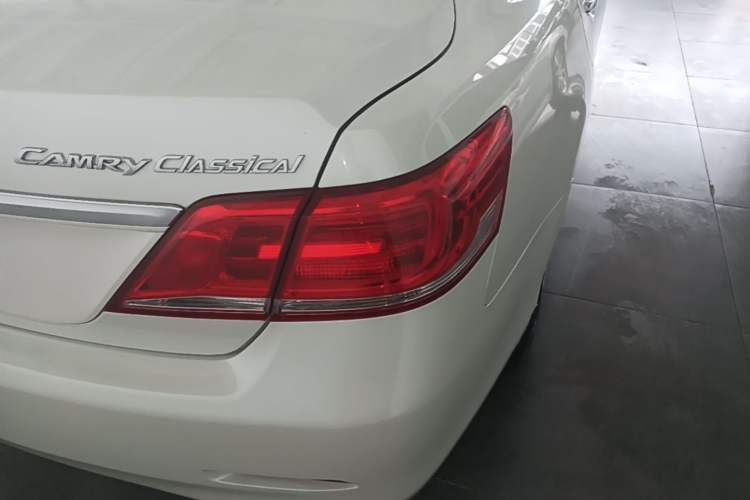 Used Toyota Camry 2013 200G Classic Luxury Edition Right Rear Taillight