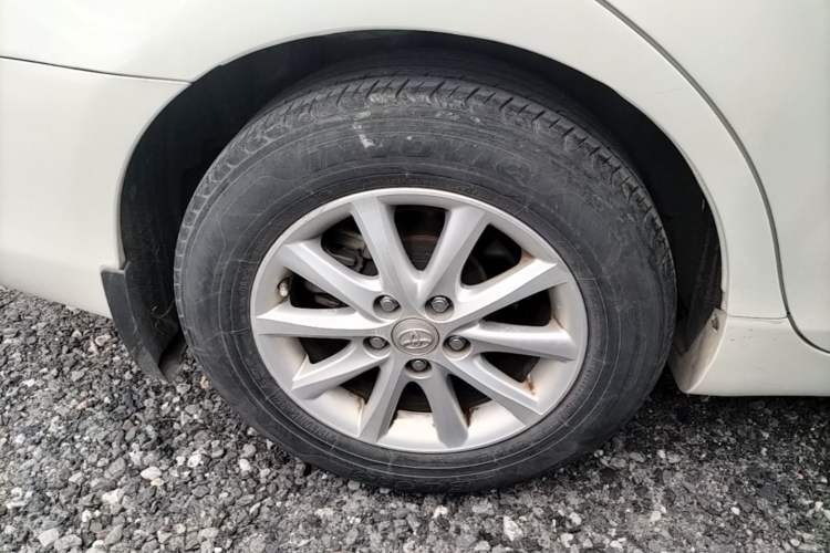 Used Toyota Camry 2013 200E Classic Elite Edition Right Rear Wheel Hub