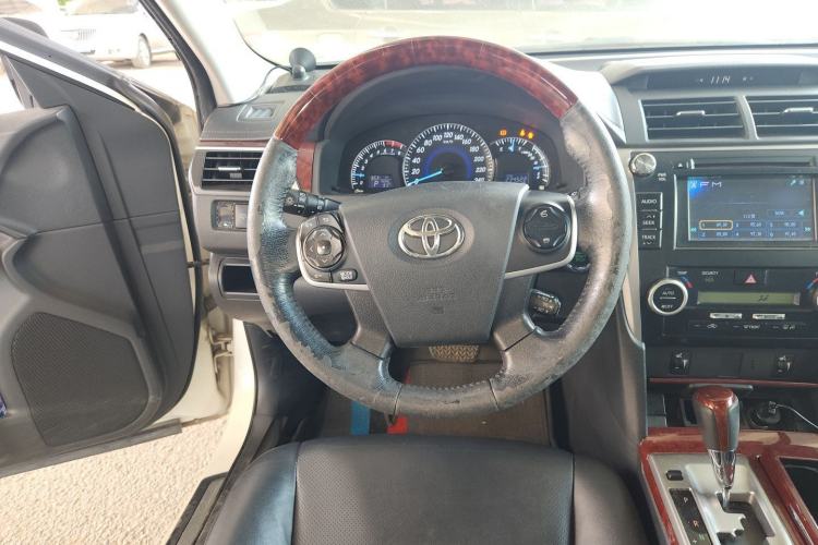 Used Toyota Camry 2013 2.5G Comfort Edition Steering Wheel