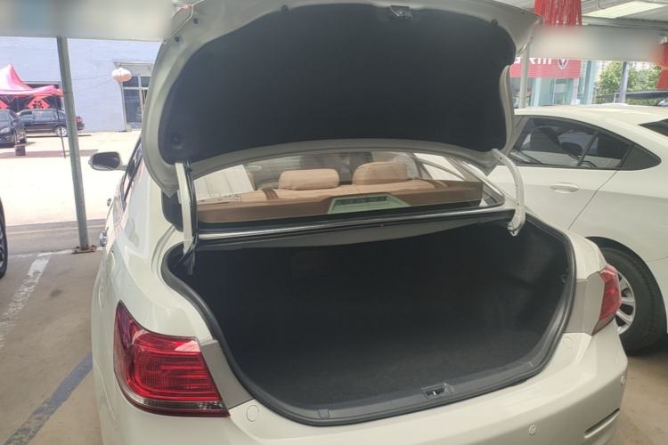 Used Toyota Camry 2013 200G Classic Luxury Edition Trunk
