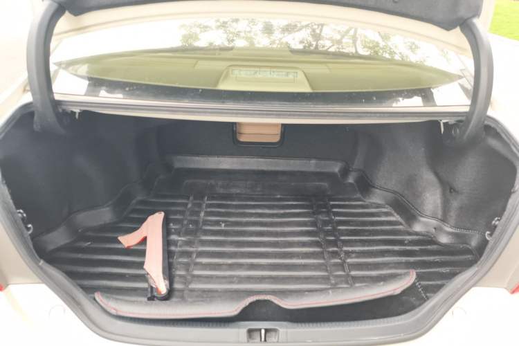 Used Toyota Camry 2013 2.0G Comfort Edition Trunk