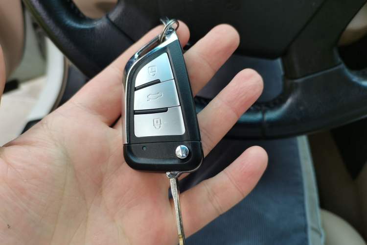 Used Toyota Camry 2013 2.0G Comfort Edition Vehicle Key