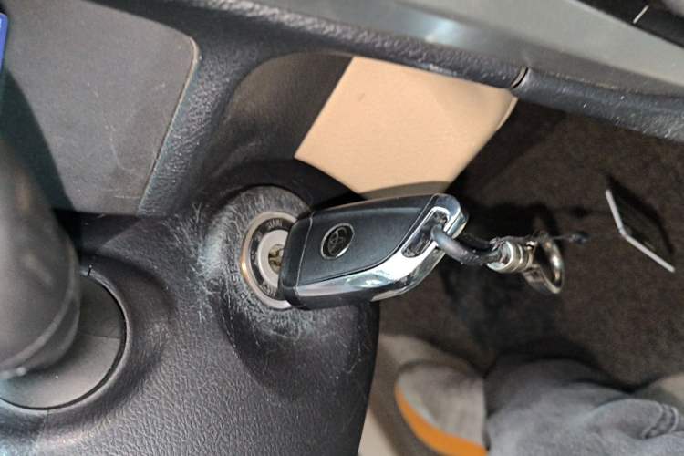 Used Toyota Camry 2013 2.0G Comfort Edition Vehicle Key