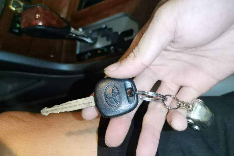 Used Toyota Camry 2013 200G Classic Luxury Edition Vehicle Key