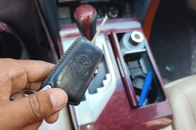 Used Toyota Camry 2013 2.0G Comfort Edition Vehicle Key