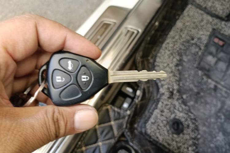 Used Toyota Camry 2013 2.0G Comfort Edition Vehicle Key