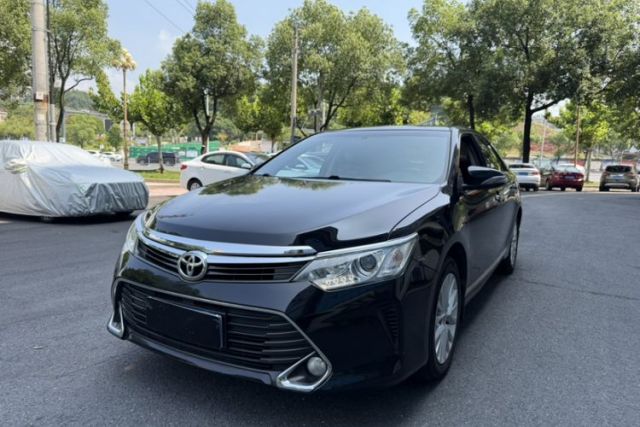 Toyota Camry 2015 2.0G Premier Edition с пробегом