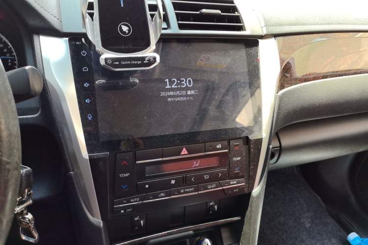 Used Toyota Camry 2015 2.0G Premier Edition Audio And AC Panel