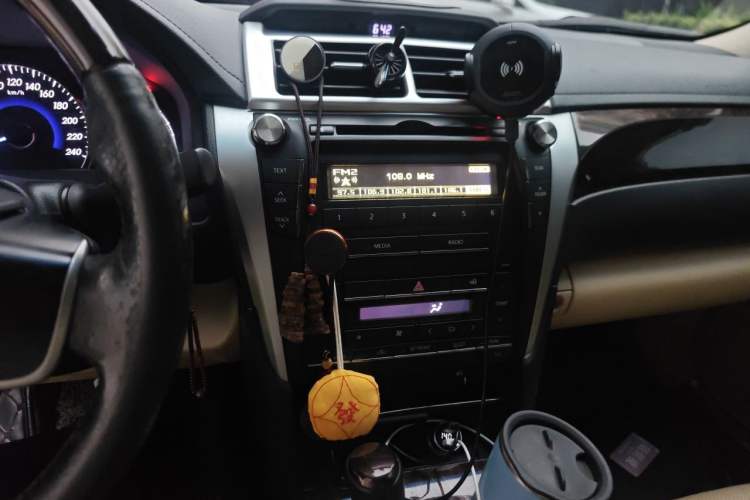 Used Toyota Camry 2015 2.0G Premier Edition Audio And AC Panel