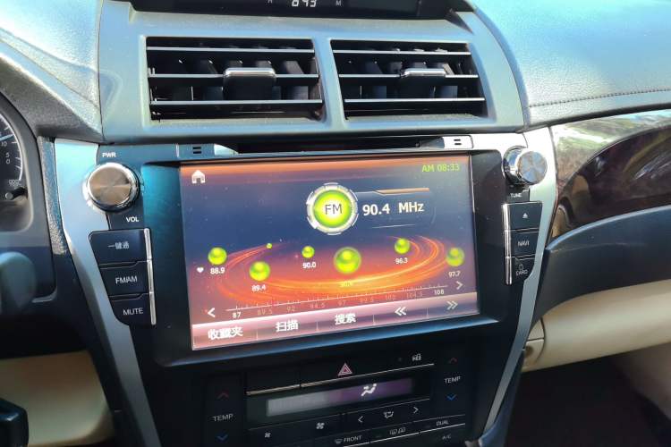 Used Toyota Camry 2015 2.0E Elite Edition Audio And AC Panel
