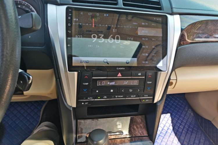 Used Toyota Camry 2015 2.0E Elite Edition Audio And AC Panel