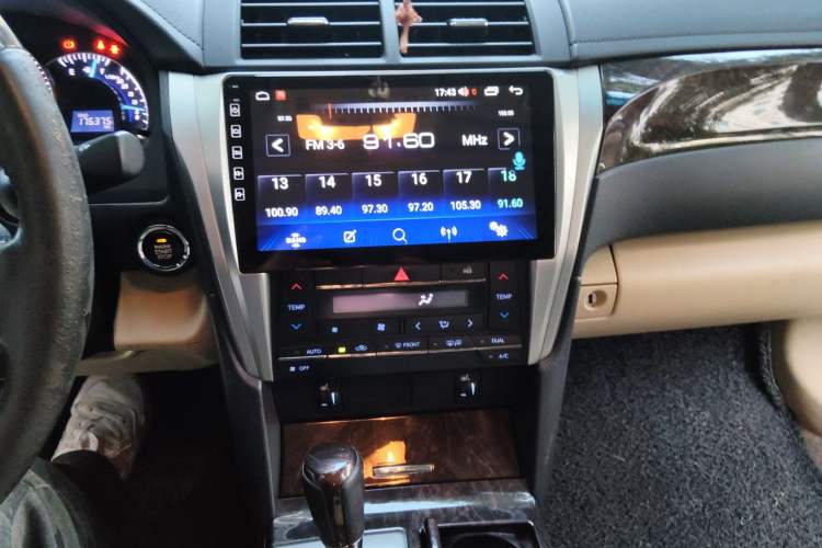 Used Toyota Camry 2015 2.0G Premier Edition Audio And AC Panel
