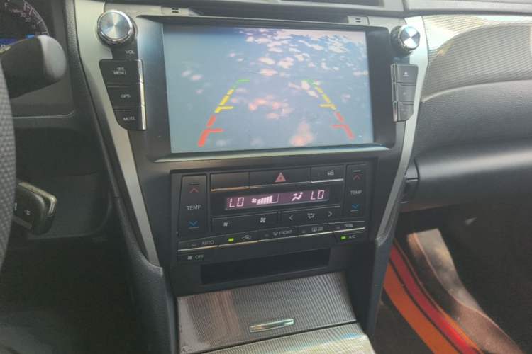 Used Toyota Camry 2015 Junrui 2.0S Activa Edition Audio And AC Panel