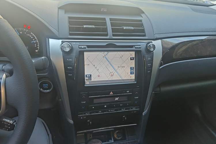Used Toyota Camry 2015 2.5G Luxury Navigation Edition Audio And AC Panel