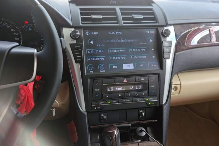 Used Toyota Camry 2015 2.0G Premier Edition Audio And AC Panel