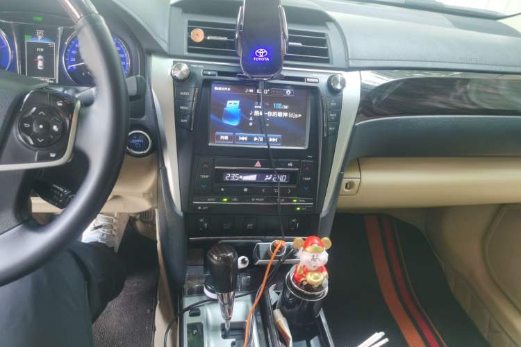Used Toyota Camry 2015 Dual-Engine 2.5 HG Luxury Navigation Edition Audio And AC Panel
