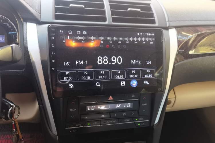 Used Toyota Camry 2015 2.0E Elite Edition Audio And AC Panel