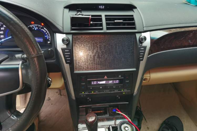 Used Toyota Camry 2015 2.0G Premier Edition Audio And AC Panel