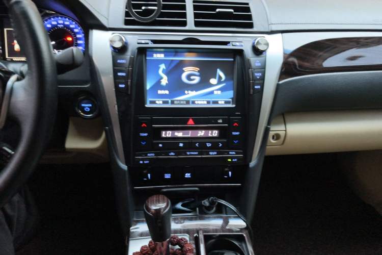 Used Toyota Camry 2015 Dual-Engine 2.5 HG Luxury Navigation Edition Audio And AC Panel