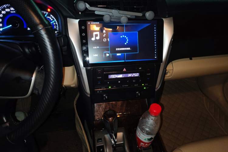 Used Toyota Camry 2015 2.0G Premier Edition Audio And AC Panel