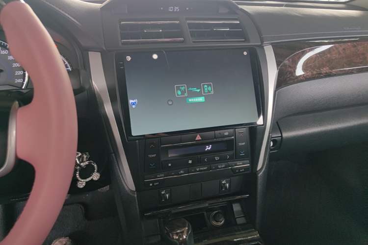 Used Toyota Camry 2015 2.0G Premier Edition Audio And AC Panel