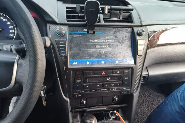 Used Toyota Camry 2015 2.0G Premier Edition Audio And AC Panel