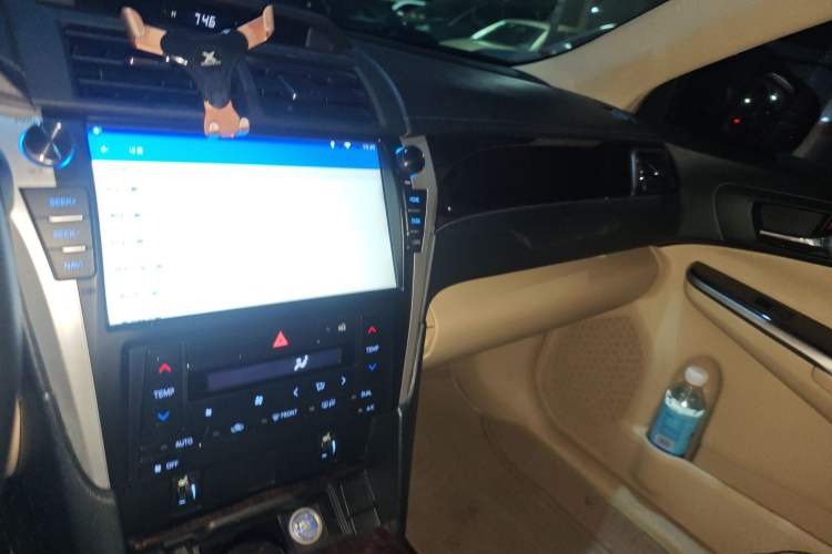 Used Toyota Camry 2015 2.0G Premier Edition Audio And AC Panel
