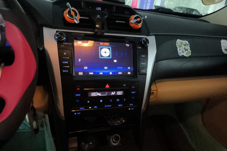 Used Toyota Camry 2015 2.0E Elite Edition Audio And AC Panel