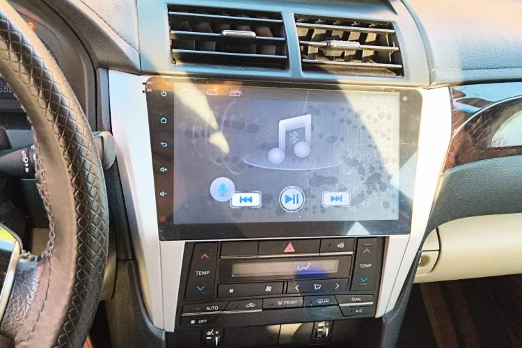 Used Toyota Camry 2015 2.0G Premier Edition Audio And AC Panel