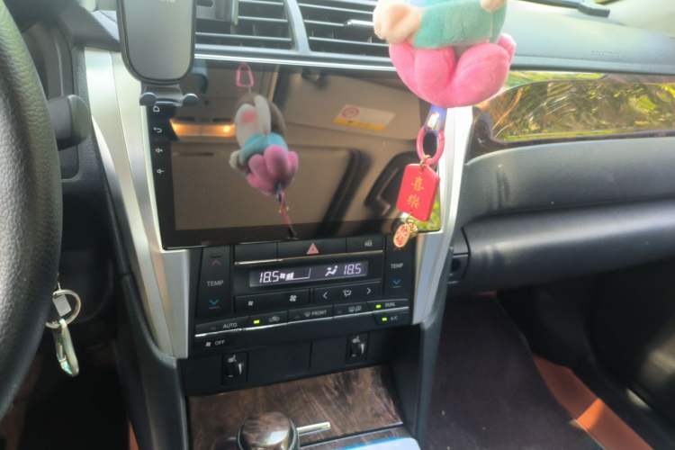 Used Toyota Camry 2015 2.0G Premier Edition Audio And AC Panel