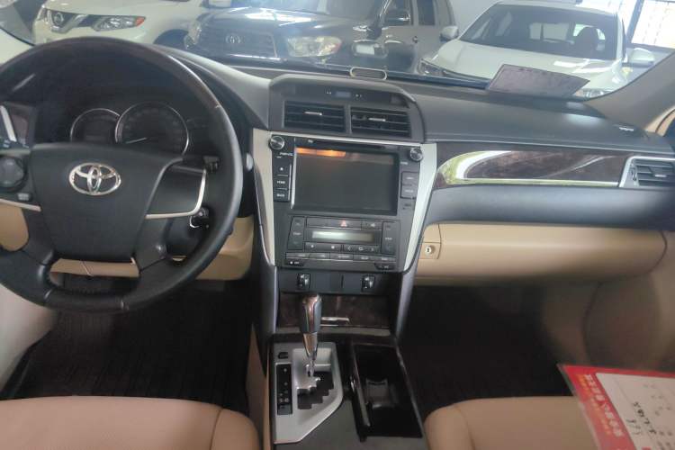 Used Toyota Camry 2015 2.0G Premier Edition Audio And AC Panel