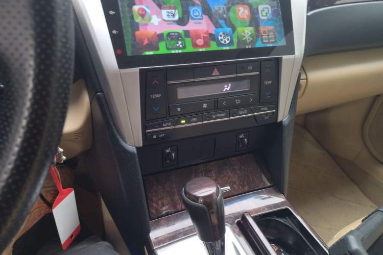 Used Toyota Camry 2015 2.0G Premier Edition Audio And AC Panel